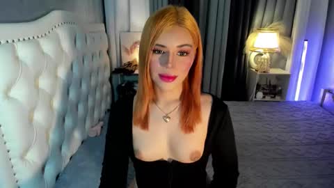Snapshot of naughty_annaxx chatting on October 12, 2025, 1:26 am Anna online show from October 12, 2025, 1:26 am