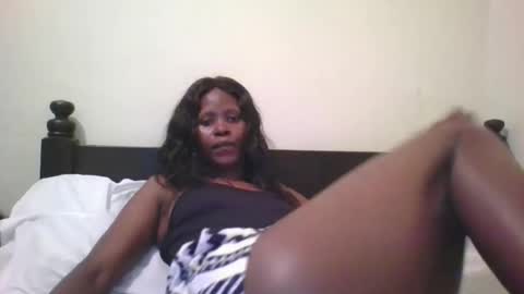 Snapshot of naughty_babe000 chatting on December 6, 2024, 5:11 pm alisha online show from December 6, 2024, 5:11 pm
