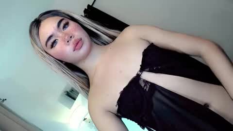 GODDESS CELESTINA online show from November 26, 2025, 12:28 pm