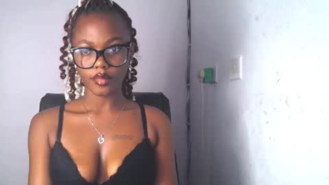 Snapshot of naughty_flirt1 chatting on September 14, 2025, 7:46 pm Zoey online show from September 14, 2025, 7:46 pm