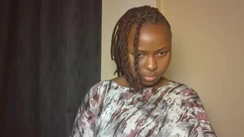 naughty_jazmine online show from October 2, 2025, 8:05 pm