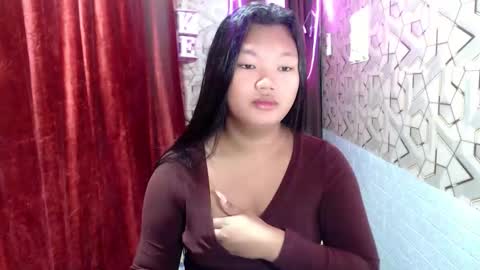 KATE online show from April 22, 2026, 1:41 am