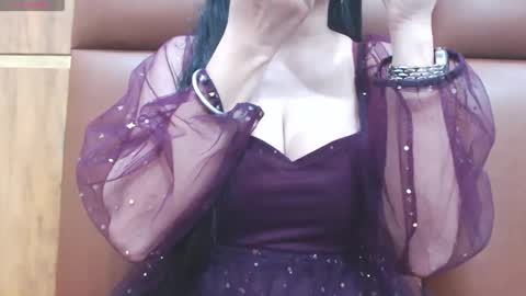 riya online show from December 13, 2025, 8:25 pm