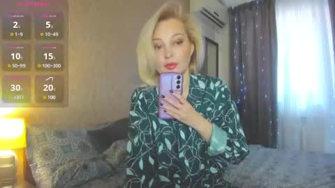 Snapshot of naughty_milena chatting on February 18, 2025, 2:16 pm Milena online show from February 18, 2025, 2:16 pm
