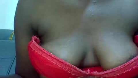 Snapshot of naughty_precious898295 chatting on September 18, 2025, 7:05 pm naughty_precious898295 online show from September 18, 2025, 7:05 pm