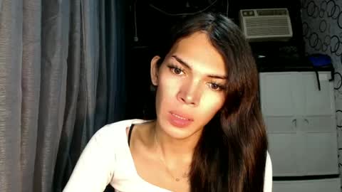 Snapshot of naughty_princess24 chatting on July 22, 2026, 9:01 am Ariela online show from July 22, 2026, 9:01 am