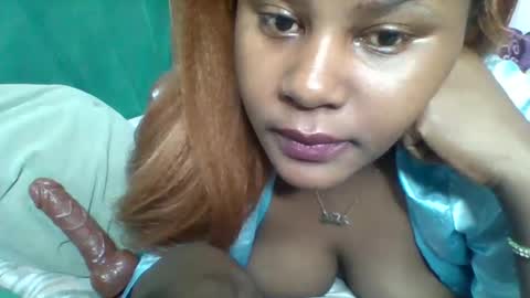Snapshot of naughty_queen25 chatting on September 15, 2025, 9:04 pm queen online show from September 15, 2025, 9:04 pm