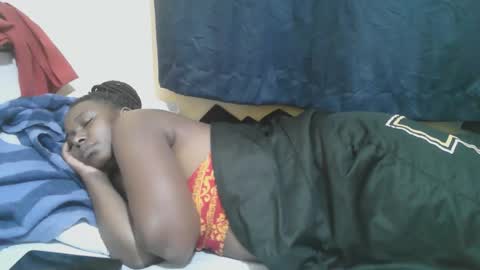 Snapshot of naughty_slender2 chatting on September 18, 2025, 8:44 pm jn online show from September 18, 2025, 8:44 pm