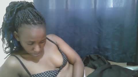 Snapshot of naughty_slender2 chatting on October 7, 2025, 11:18 am jn online show from October 7, 2025, 11:18 am