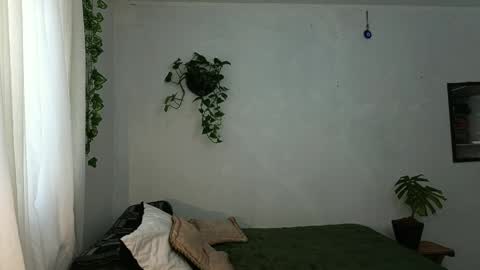 Snapshot of naughty_thompson1 chatting on April 15, 2026, 7:10 pm naughty_thompson1 online show from April 15, 2026, 7:10 pm