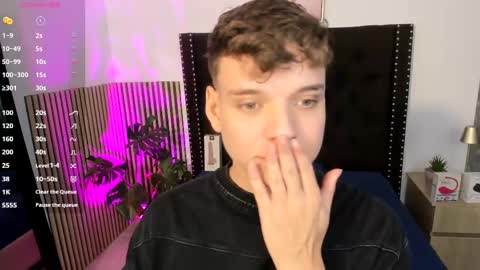 Snapshot of naughty_twink_ chatting on October 9, 2025, 11:41 am Noah online show from October 9, 2025, 11:41 am