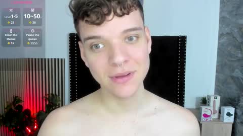 Snapshot of naughty_twink_ chatting on November 20, 2025, 1:11 pm Noah online show from November 20, 2025, 1:11 pm