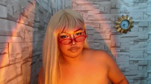 Snapshot of naughty_ursula21xxx chatting on January 28, 2025, 12:00 pm naughty_ursula21xxx online show from January 28, 2025, 12:00 pm