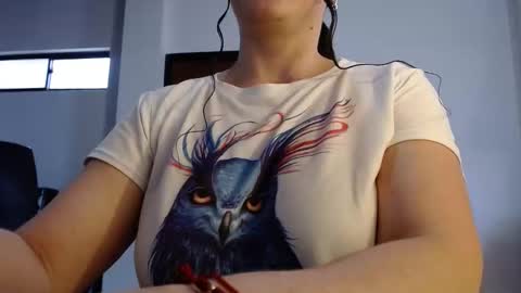 Snapshot of naughty_woman4u chatting on September 12, 2025, 5:46 pm Lilith online show from September 12, 2025, 5:46 pm