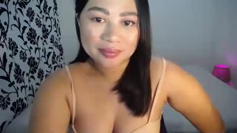 May online show from November 26, 2025, 9:49 pm