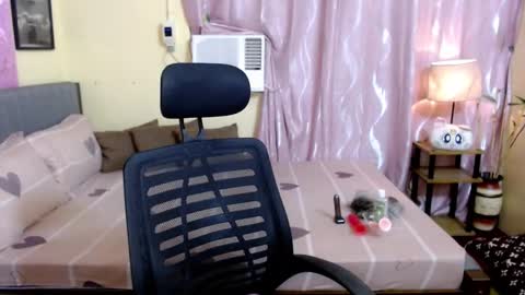 Snapshot of naughtyasiancummer chatting on December 6, 2024, 4:28 pm fujiko Be online show from December 6, 2024, 4:28 pm
