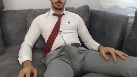 naughty pervert masterboy online show from September 11, 2025, 12:27 pm