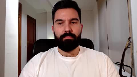 Snapshot of naughtybear_69 chatting on November 3, 2025, 11:33 am Tom online show from November 3, 2025, 11:33 am