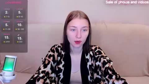 Snapshot of naughtybunny1_ chatting on October 23, 2025, 2:22 am NaughtyBunny online show from October 23, 2025, 2:22 am