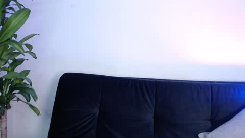 Snapshot of naughtycurvybbx chatting on January 29, 2025, 4:15 am LANAindependent model online show from January 29, 2025, 4:15 am