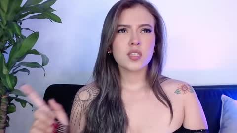 Snapshot of naughtycurvybbx chatting on February 12, 2025, 12:22 pm LANAindependent model online show from February 12, 2025, 12:22 pm