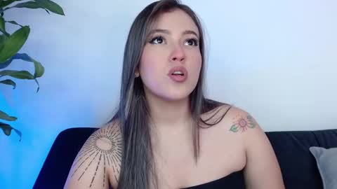 Snapshot of naughtycurvybbx chatting on February 20, 2025, 6:39 am LANAindependent model online show from February 20, 2025, 6:39 am