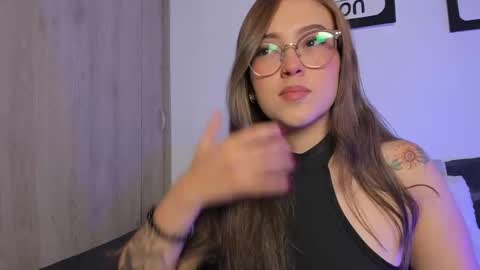 Snapshot of naughtycurvybbx chatting on September 27, 2025, 4:50 am LANAindependent model online show from September 27, 2025, 4:50 am