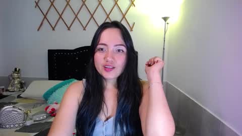 Valeria  online show from October 8, 2025, 8:17 pm