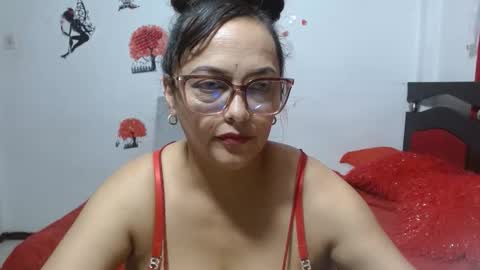 naughtygoddesss online show from November 8, 2025, 4:34 am