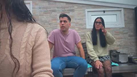 ANDREA STEPH  MIKE online show from October 9, 2025, 8:45 am