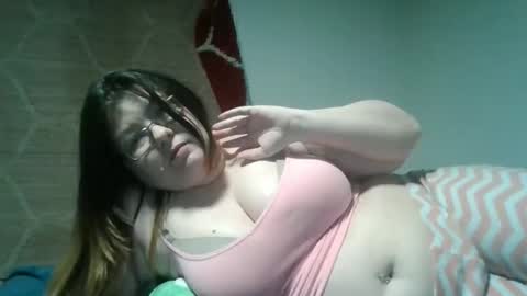 Natalie online show from May 8, 2026, 11:21 pm