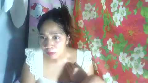 Snapshot of naughtynathalie2025 chatting on October 17, 2025, 3:47 pm naughtynathalie2025 online show from October 17, 2025, 3:47 pm