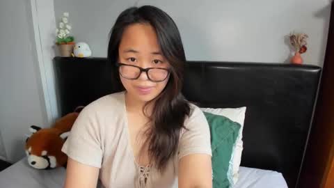 Snapshot of naughtynerdygirl chatting on February 20, 2026, 2:39 pm Gigi Chu online show from February 20, 2026, 2:39 pm