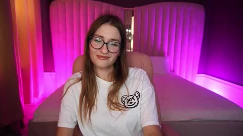 Snapshot of naughtynursevibe chatting on October 6, 2025, 12:46 pm Ur Nurse online show from October 6, 2025, 12:46 pm