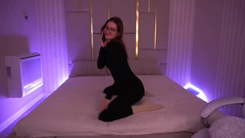 Ur Nurse online show from November 11, 2025, 6:52 pm