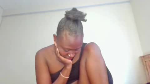 naughtyqueen12 online show from January 7, 2026, 1:13 pm