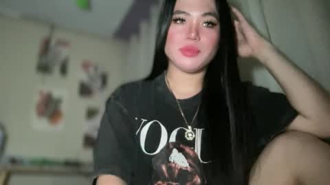 Snapshot of naughtyrosecum chatting on December 6, 2024, 12:38 pm Rose Wilson online show from December 6, 2024, 12:38 pm