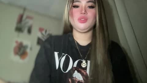 Snapshot of naughtyrosecum chatting on February 9, 2025, 6:01 am Rose Wilson online show from February 9, 2025, 6:01 am
