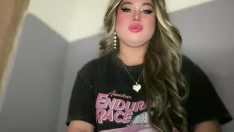 Snapshot of naughtyrosecum chatting on October 14, 2025, 5:36 pm Rose Wilson online show from October 14, 2025, 5:36 pm