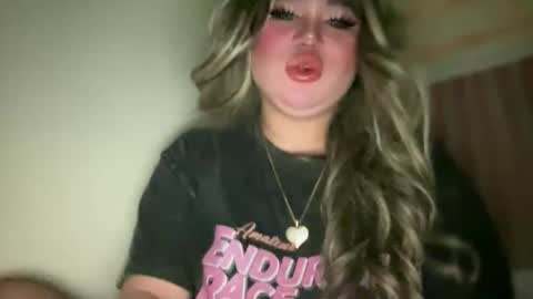 Snapshot of naughtyrosecum chatting on October 21, 2025, 6:41 pm Rose Wilson online show from October 21, 2025, 6:41 pm