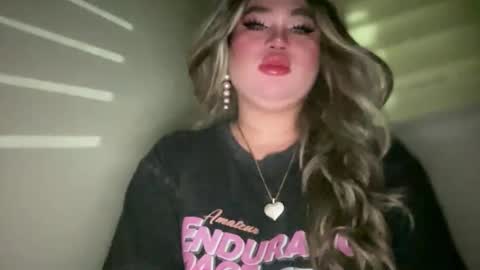 Snapshot of naughtyrosecum chatting on October 23, 2025, 10:58 am Rose Wilson online show from October 23, 2025, 10:58 am