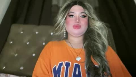 Snapshot of naughtyrosecum chatting on October 29, 2025, 10:39 am Rose Wilson online show from October 29, 2025, 10:39 am