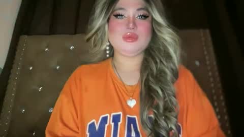 Snapshot of naughtyrosecum chatting on October 30, 2025, 2:46 am Rose Wilson online show from October 30, 2025, 2:46 am