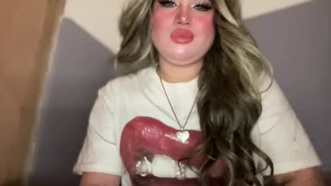 Snapshot of naughtyrosecum chatting on November 6, 2025, 5:08 am Rose Wilson online show from November 6, 2025, 5:08 am