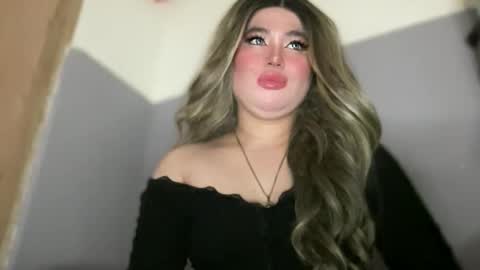 Rose Wilson online show from November 29, 2025, 1:25 pm