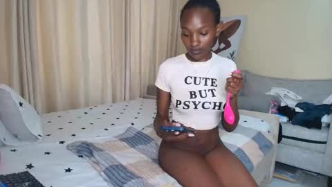 Snapshot of naughtyruby12 chatting on February 6, 2026, 12:19 pm shyreen online show from February 6, 2026, 12:19 pm