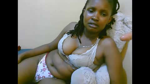 naughtyqueen online show from October 29, 2025, 10:33 pm