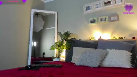 NaughtyTyra online show from June 18, 2026, 9:14 am