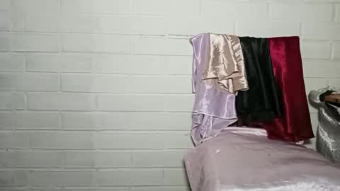 Snapshot of naughtyuki chatting on January 17, 2025, 12:53 am Naughty Uki online show from January 17, 2025, 12:53 am