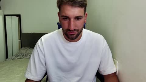 Snapshot of naugthy18boy chatting on February 18, 2026, 7:43 pm Nico online show from February 18, 2026, 7:43 pm